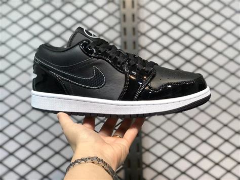 Jordan 1 Low SE All